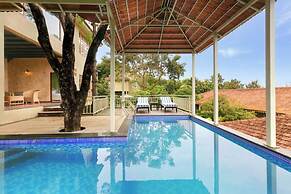 Aura Resort & Spa