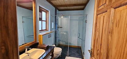 Amritara Aura Resort & Spa