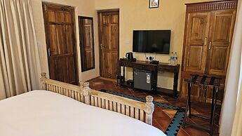 Amritara Aura Resort & Spa