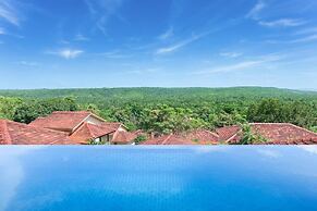 Aura Resort & Spa