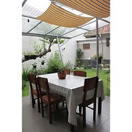 De Riau Cottage by HouseinBandung