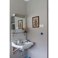 De Riau Cottage by HouseinBandung