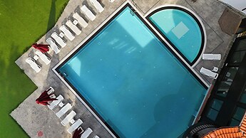 OTANTİK CLUB HOTEL & SPA