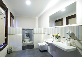 OTANTİK CLUB HOTEL & SPA