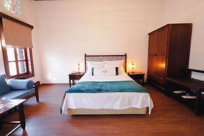 OTANTİK CLUB HOTEL & SPA