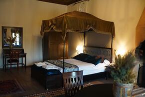 OTANTİK CLUB HOTEL & SPA