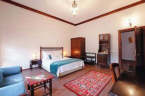 OTANTİK CLUB HOTEL & SPA