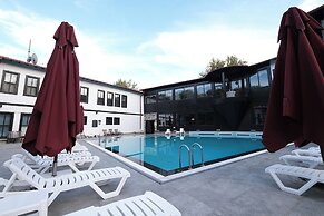 OTANTİK CLUB HOTEL & SPA