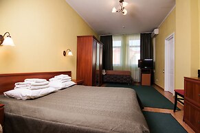 Mini hotel on Geroiv Energetykiv,18