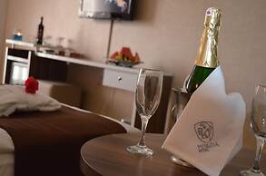 Perama Hotel