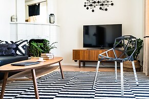 Karavannaya 11 by Ginza Project