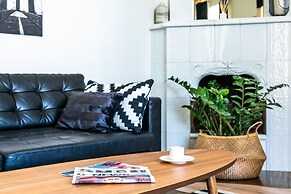 Karavannaya 11 by Ginza Project