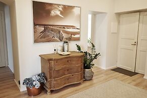 Karavannaya 11 by Ginza Project