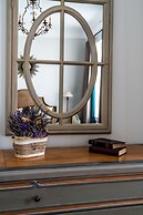 Karavannaya 11 by Ginza Project