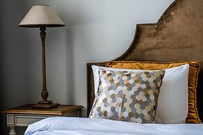 Karavannaya 11 by Ginza Project