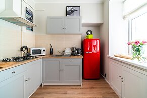 Karavannaya 11 by Ginza Project