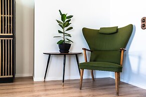 Karavannaya 11 by Ginza Project