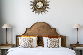 Karavannaya 11 by Ginza Project