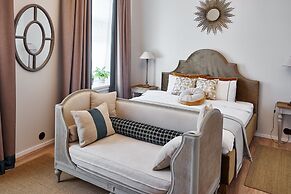 Karavannaya 11 by Ginza Project