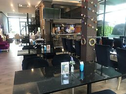 V20boutique Jacuzzi Hotel
