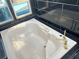 V20boutique Jacuzzi Hotel