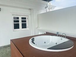 V20boutique Jacuzzi Hotel