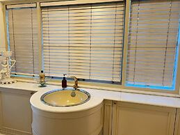 V20boutique Jacuzzi Hotel
