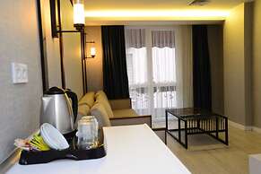Gardenya Suit Hotel