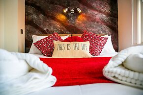 Flat 2, Falcondale House 5 South Cliff