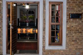 Yalla Yalla Boutique Hotel