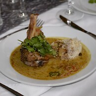 Yalla Yalla Boutique Hotel