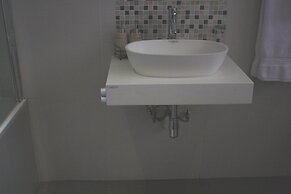 Yalla Yalla Boutique Hotel