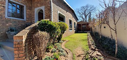 Yalla Yalla Boutique Hotel