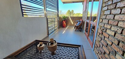 Yalla Yalla Boutique Hotel