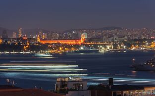 Momento Golden Horn Hotel