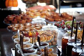 Momento Golden Horn Hotel