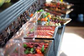 Momento Golden Horn Hotel