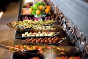 Momento Golden Horn Hotel