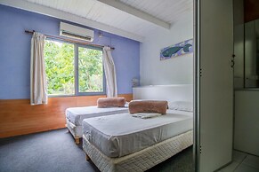 Mundaka Hostel y Bar - Adults Only