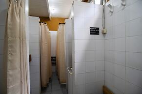 Mundaka Hostel y Bar - Adults Only