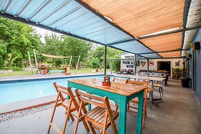 Mundaka Hostel y Bar - Adults Only