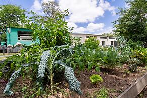 Mundaka Hostel y Bar - Adults Only