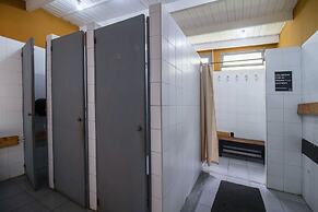 Mundaka Hostel y Bar - Adults Only