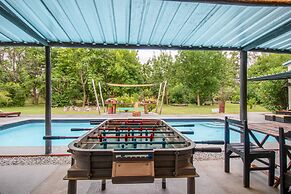 Mundaka Hostel y Bar - Adults Only