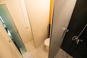 Mundaka Hostel y Bar - Adults Only