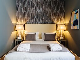 Dear Lisbon - Gallery House