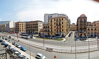 Hollywood Inn Palermo Rooms