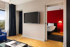 Vienna House by Wyndham Ernst Leitz Wetzlar