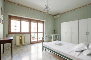 Luxury Macrobio Flat