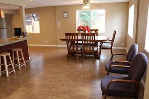 Quiet Clean and Comfortable Room